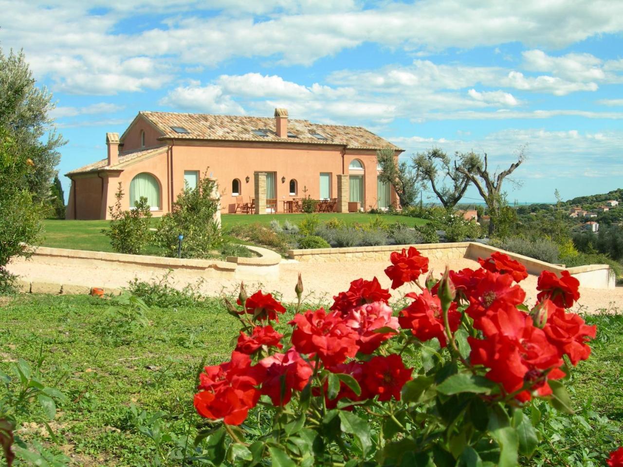 Villa con Vista Mare